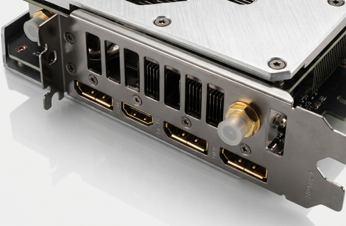 RTX 4070 Super — 12GB GDDR6X · DP 2.1 + HDMI 2.1 · Triple Fan